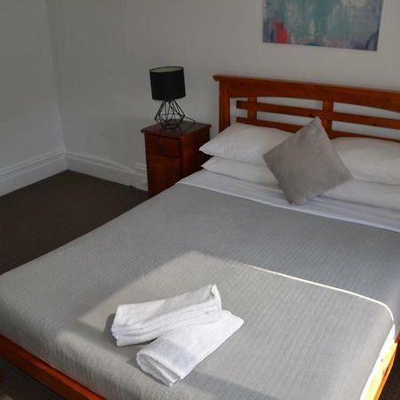 Manly Sandy Bottoms Guesthouse מראה חיצוני תמונה
